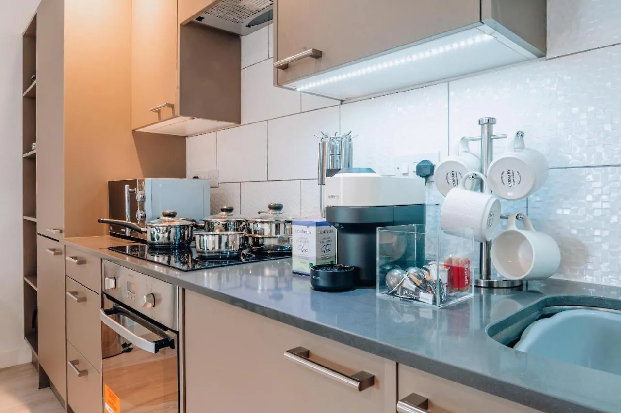 Two Bedroom Urban Retreat In The Heart Of Exeter 0*,  United Kingdom