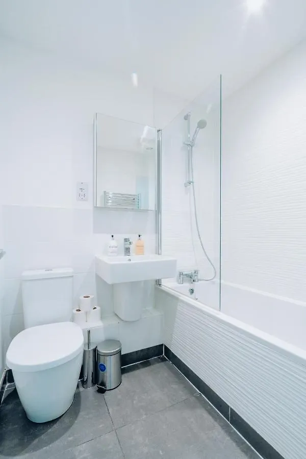 Two Bedroom Urban Retreat In The Heart Of Exeter
