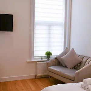  Apartment The Cosy Kove United Kingdom